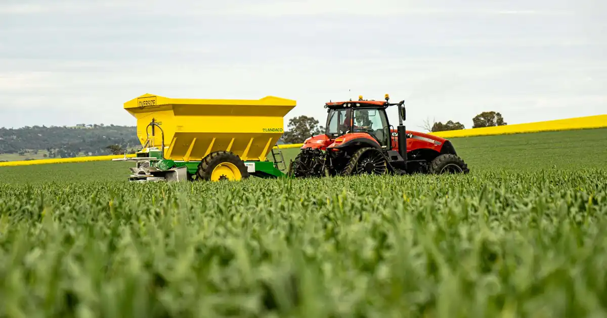 Which Fertilizer Spreader Is Best for Achieving Uniform Nutrient Distribution