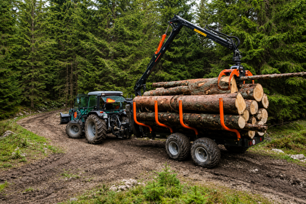 log trailer canada